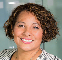 Portrett av Claire Ashford som compliance-ansvarlig for finansregulering